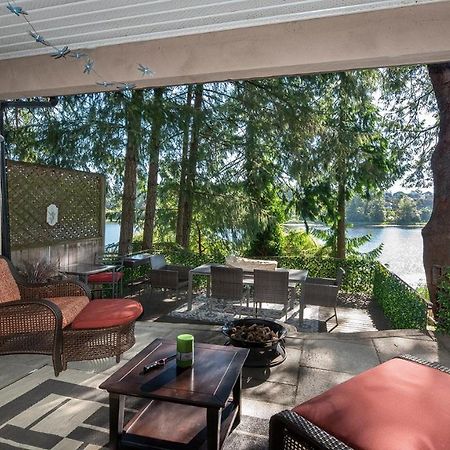 Willow Suite - Lakeside Retreat Victoria Bagian luar foto